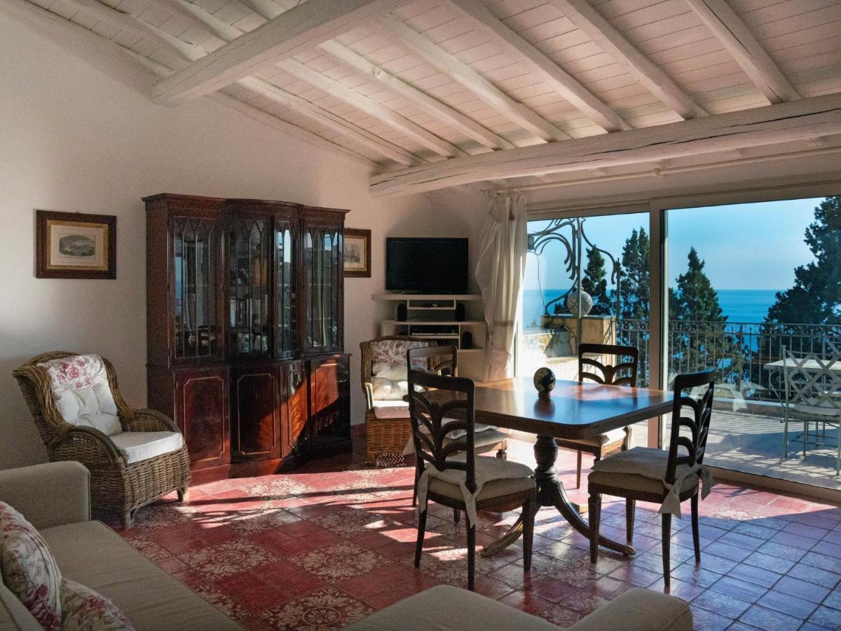 Sea And The City Taormina Exterior photo